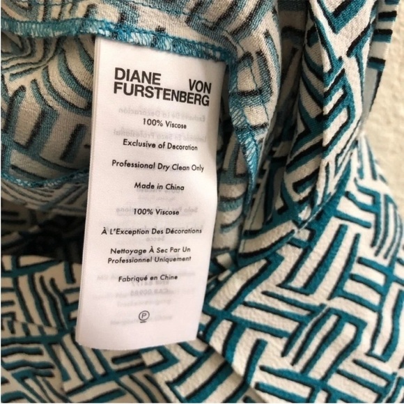 Diane Von Furstenberg Athena Crepe Belted Jumpsuit in Geo - Picture 7 of 7